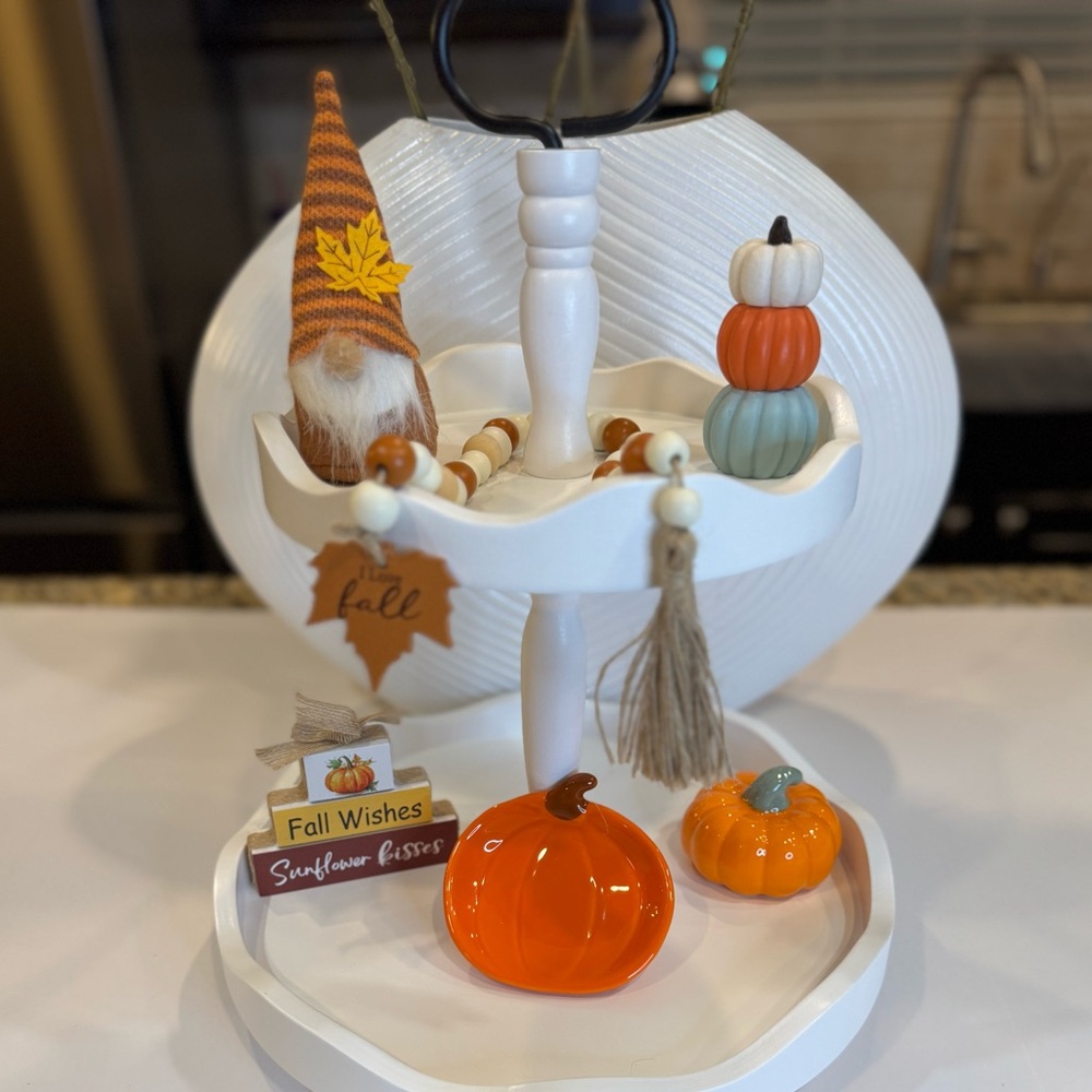 The Perfect Two-Tier White Wooden Tray For Decorations, Food Entertaining NWT - Picture 11 of 11